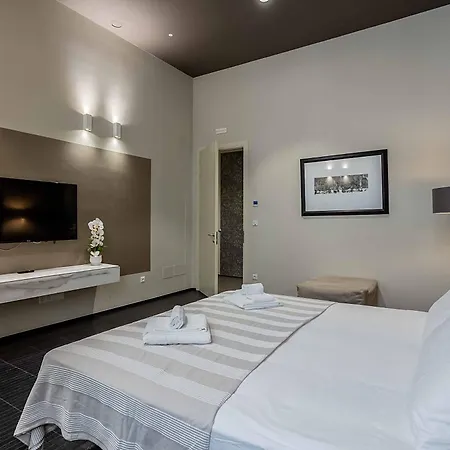 Salina Luxury ゲストハウス 3*